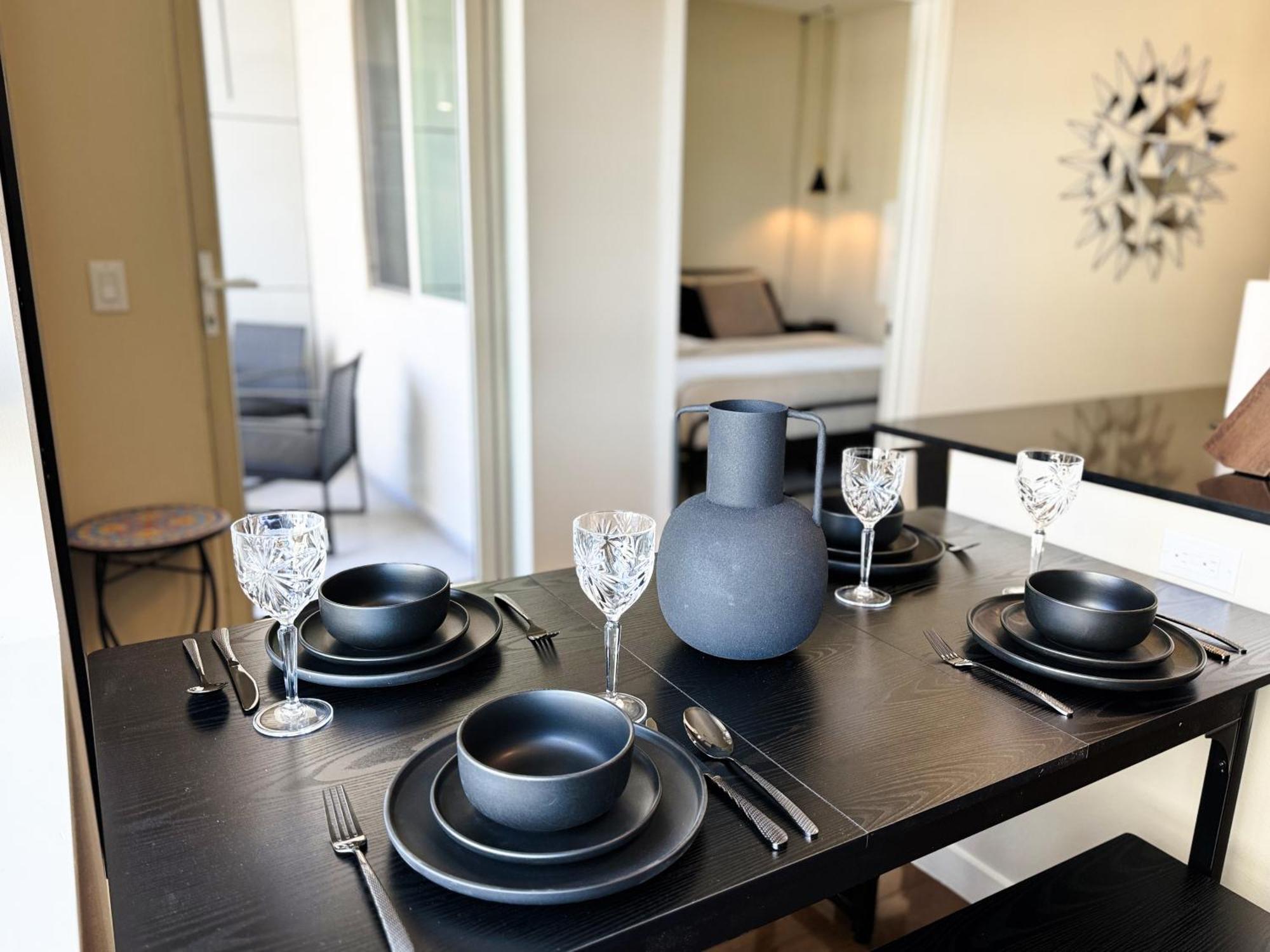 Apartment Stylish In La With Parking *