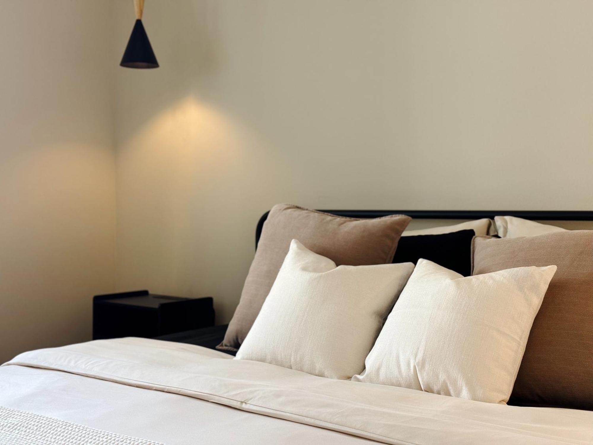 Apartment Stylish In La With Parking Los Angeles