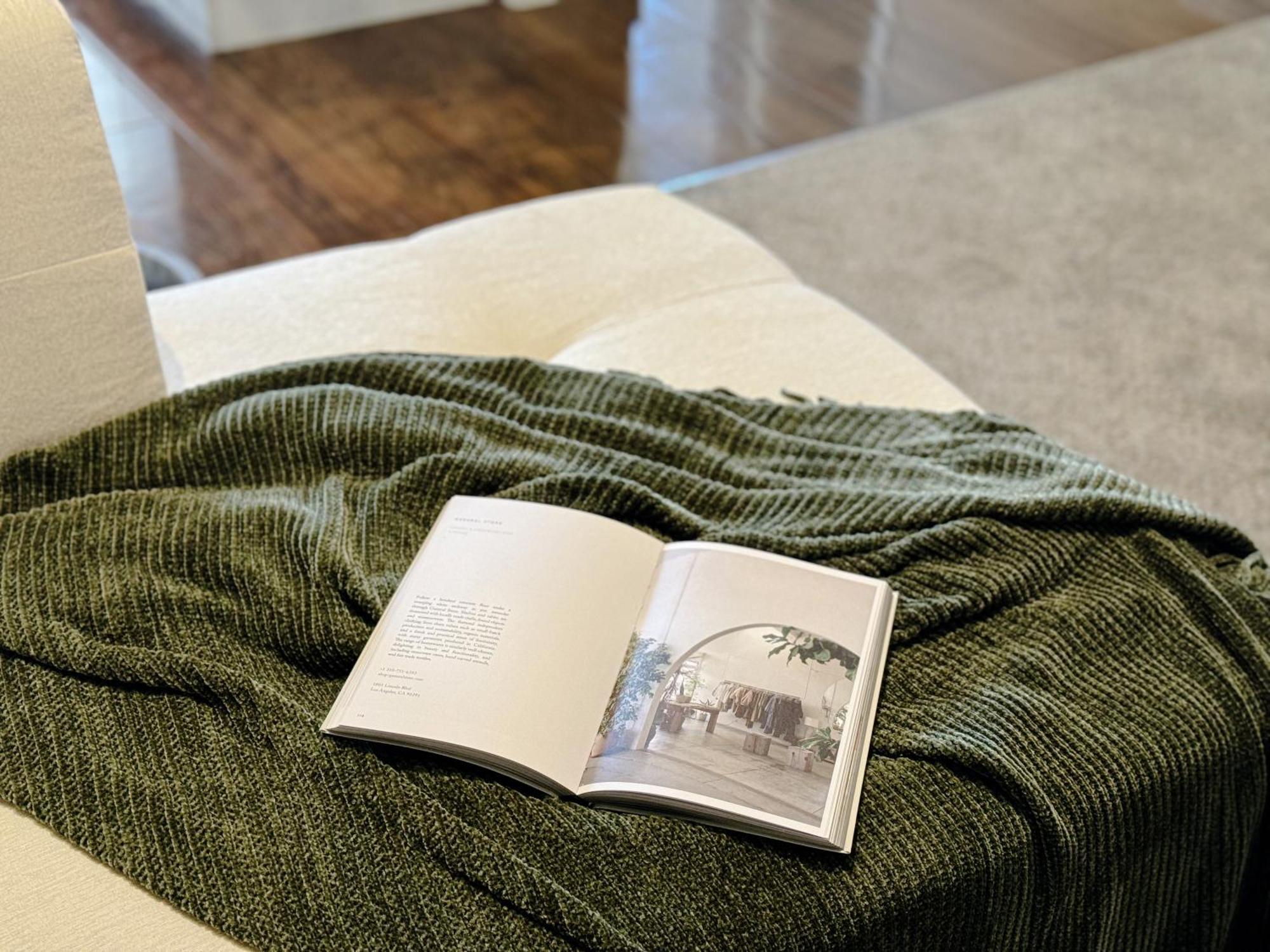 Apartment Stylish In La With Parking
