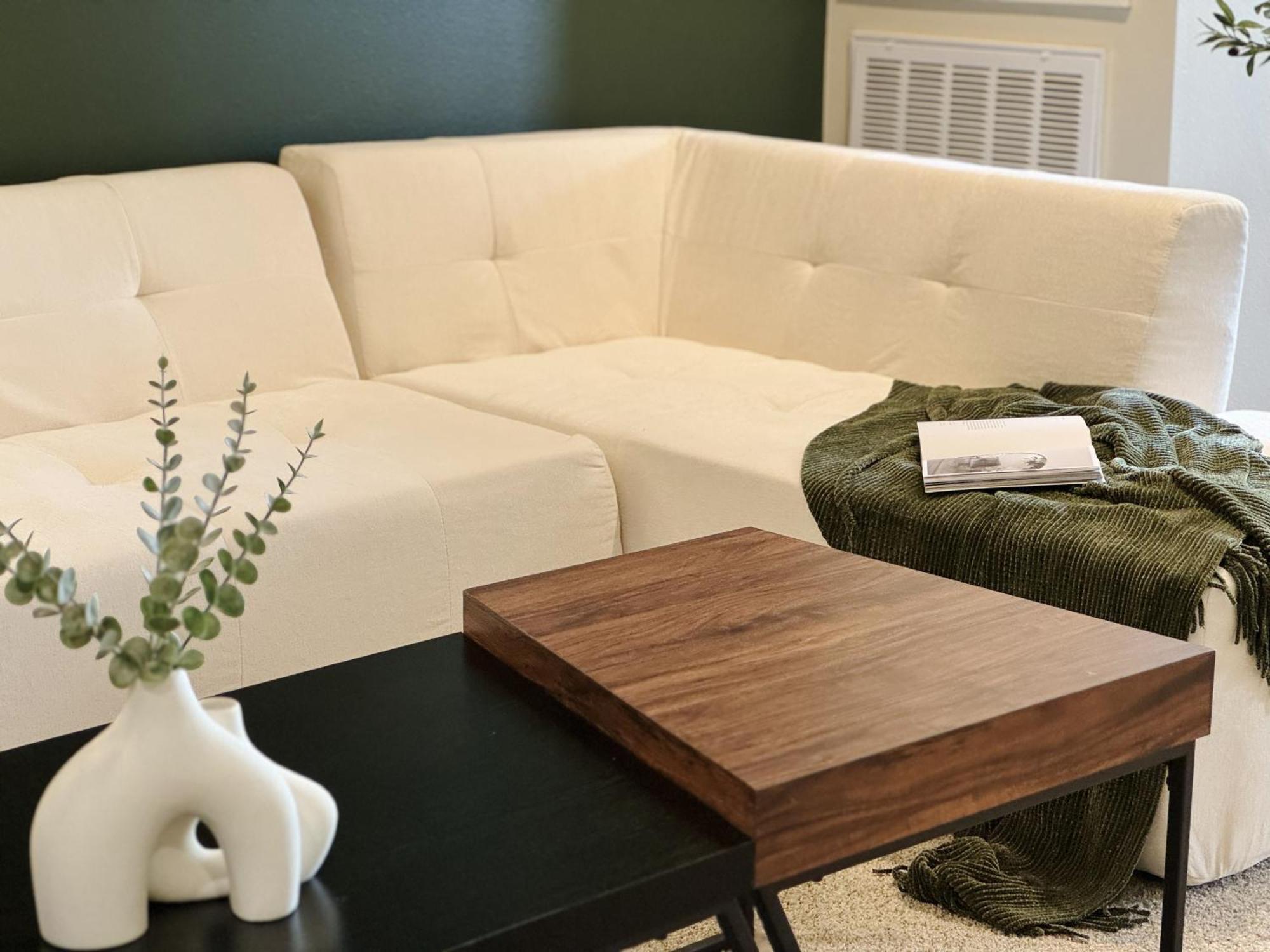 Stylish In La With Parking Apartment Los Angeles