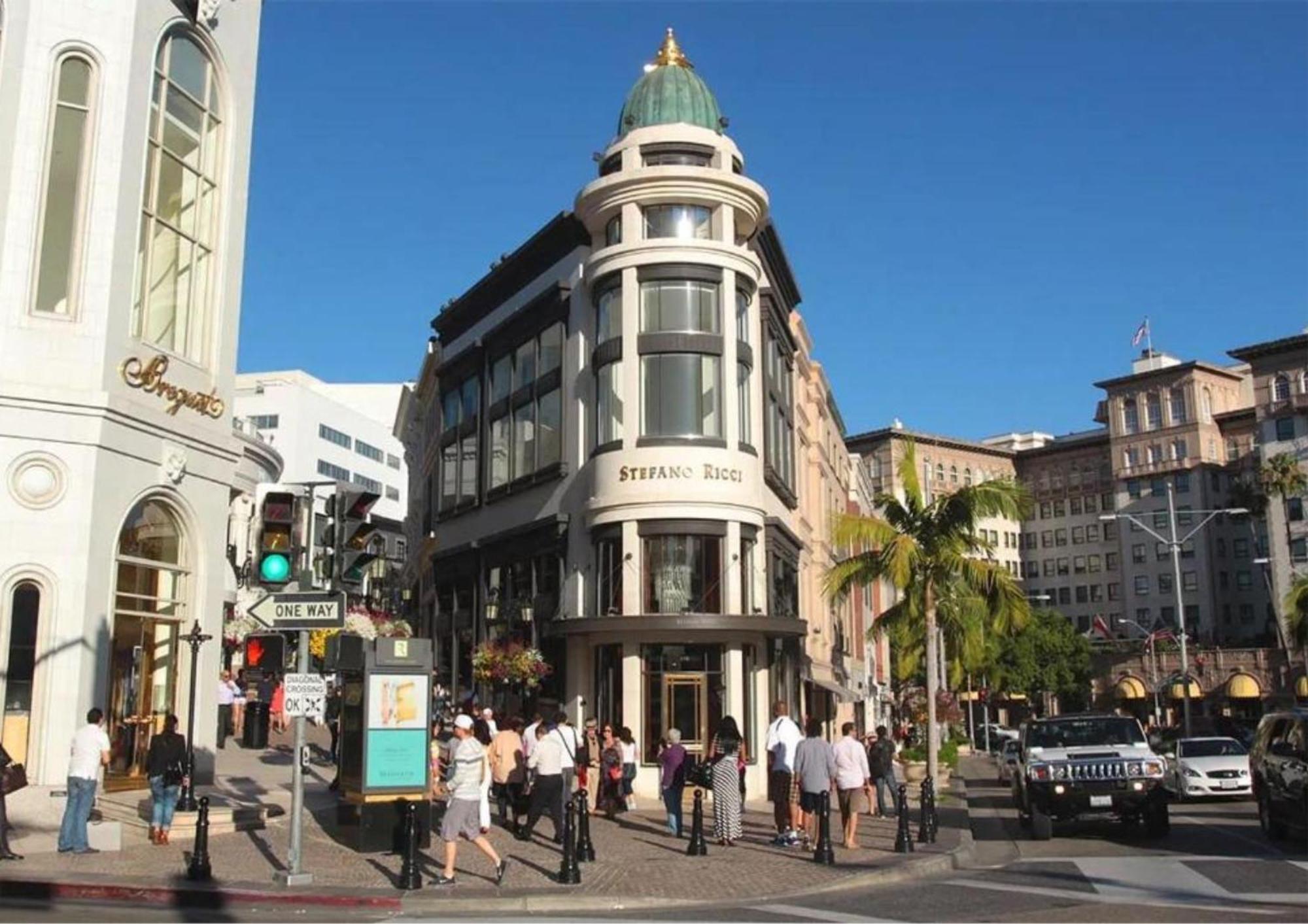 Stylish In La With Parking Apartment